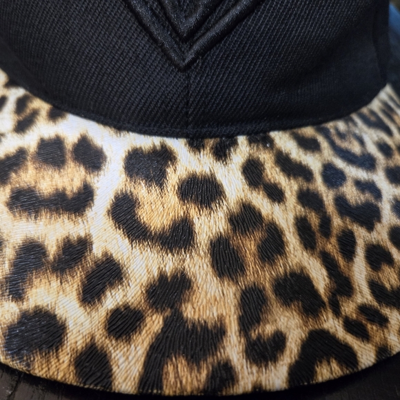 3 for $20☢️Ball cap, Lovers of Hip-hop black leopard  snapback cap, diamond logo - Picture 6 of 7